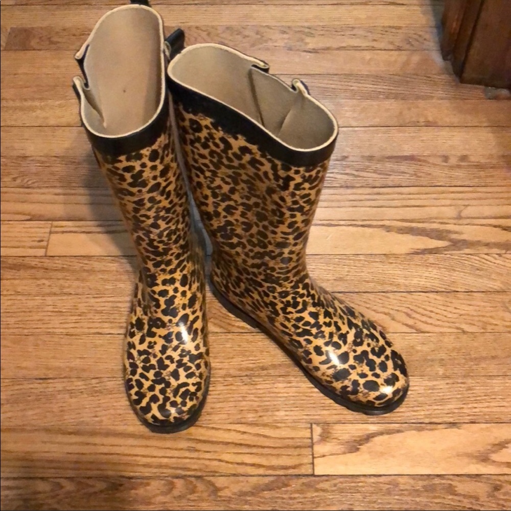 Rain boots